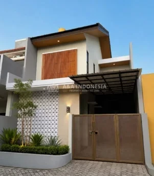Dijual/Disewakan Rumah Baru Siap Huni Di Permata Safira Regency, Menganti Lidah Kulon Surabaya.