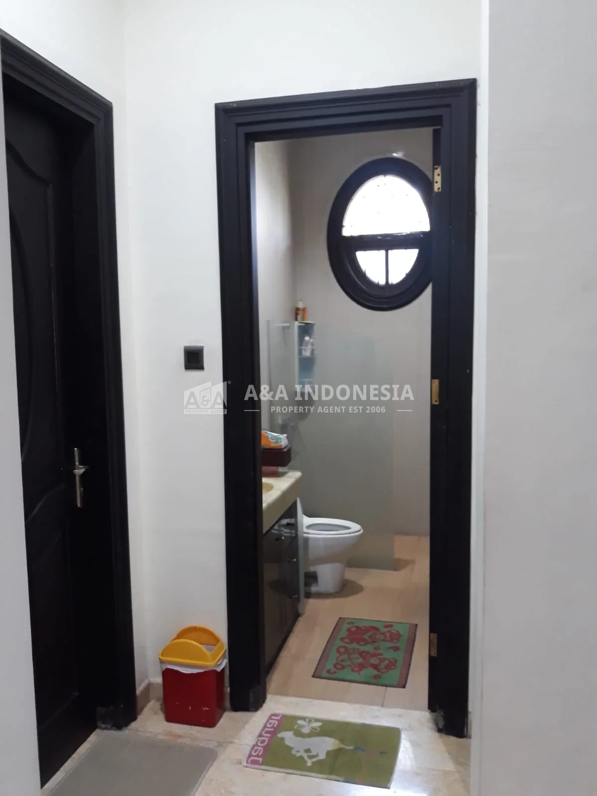 Dijual Rumah Graha Family Surabaya Barat Dekat Tol Satelit Pakuwon Indah Lontar - Thumbnail 3