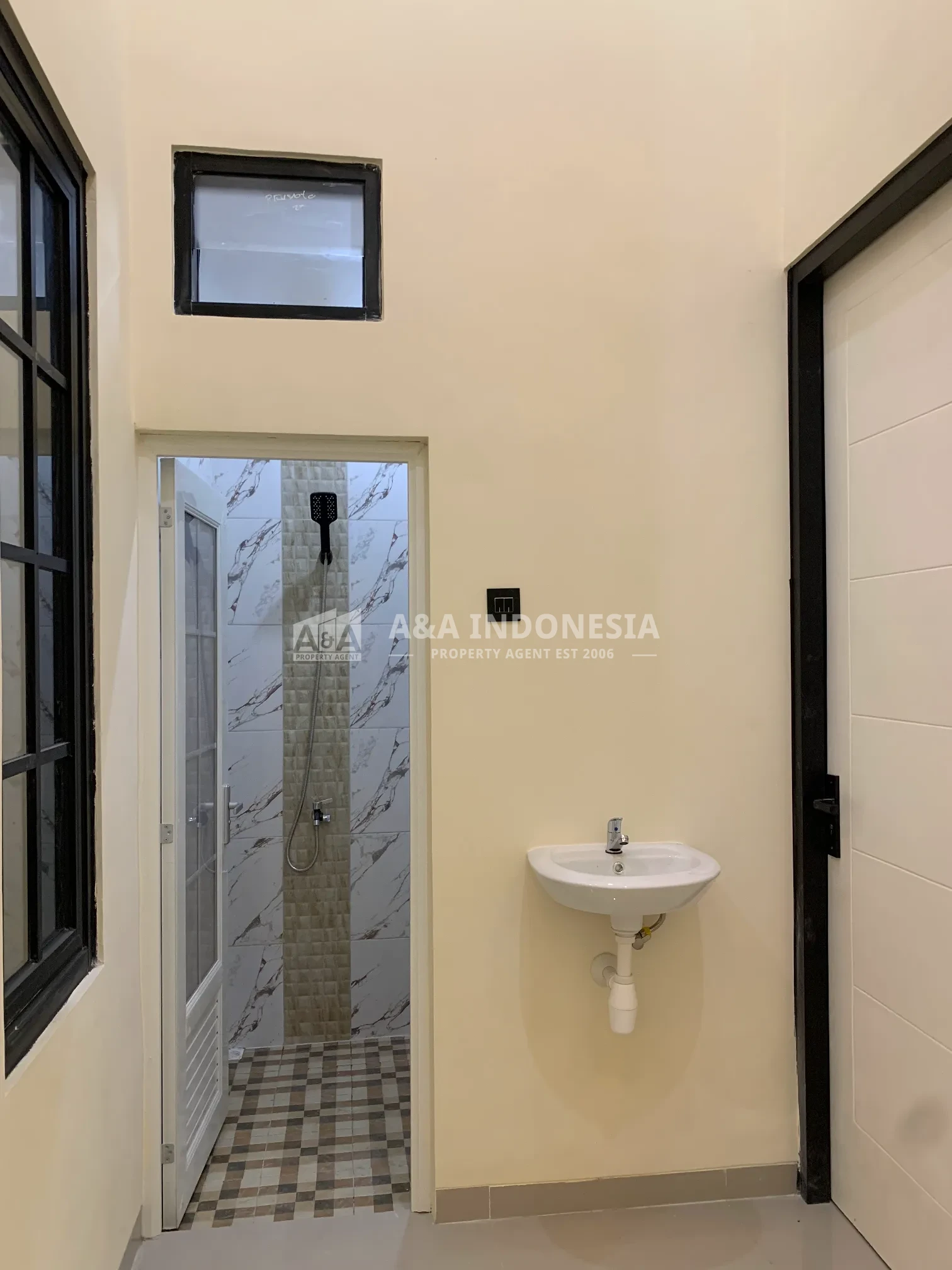 Dijual Rumah 1 Lantai Wonorejo Selatan Surabaya – Siap Huni, SHM & IMB Lengkap - Thumbnail 6