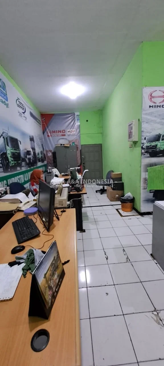 Disewakan Rumah Usaha di Jalan Raya Jemursari, Surabaya Selatan - Thumbnail 2