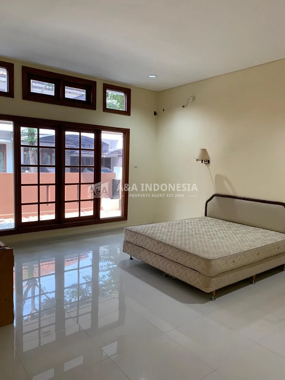 Dijual Rumah Bagus Siap Huni di Graha Family Surabaya Barat - Thumbnail 7