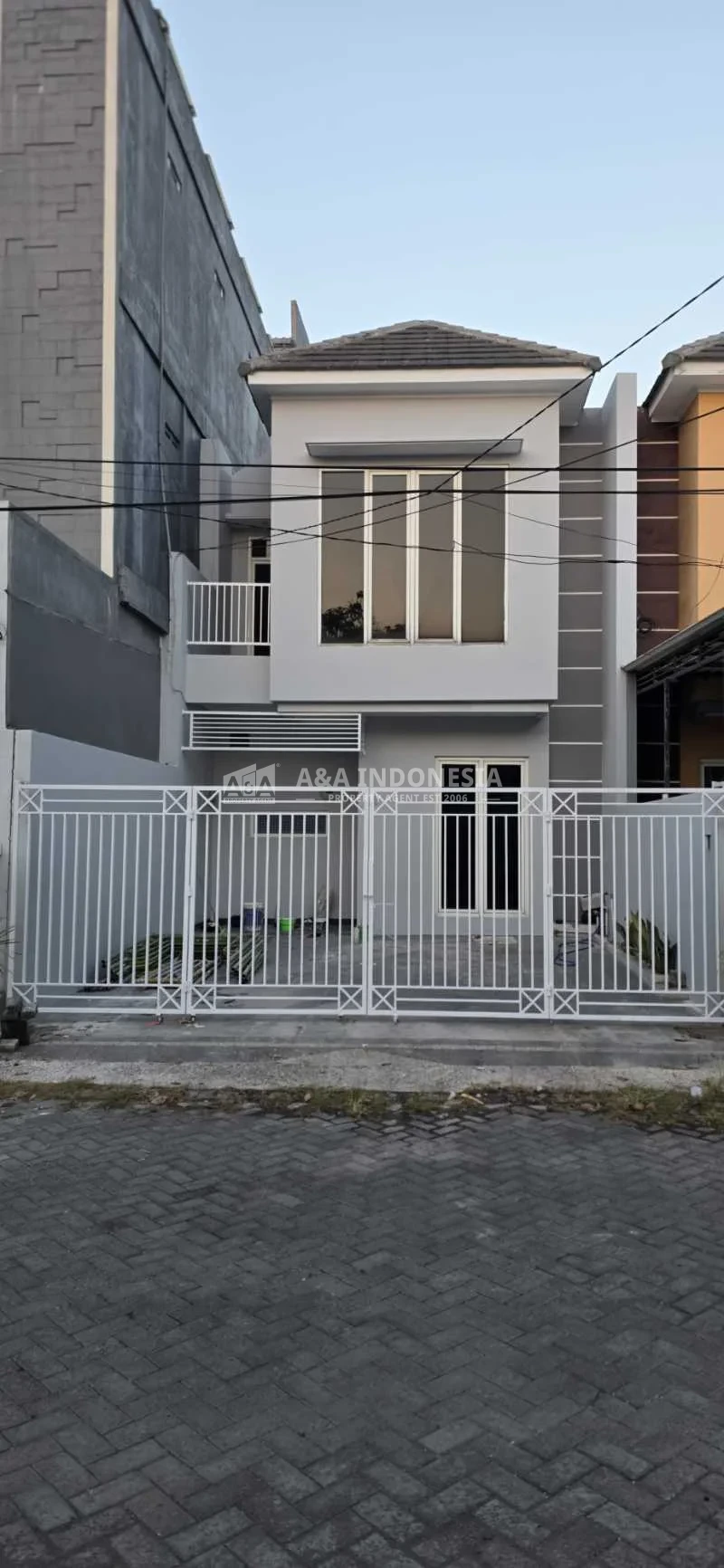 Disewakan Rumah 2 Lantai Bumi Marina Mas Tengah Keputih Surabaya Timur - Image 1