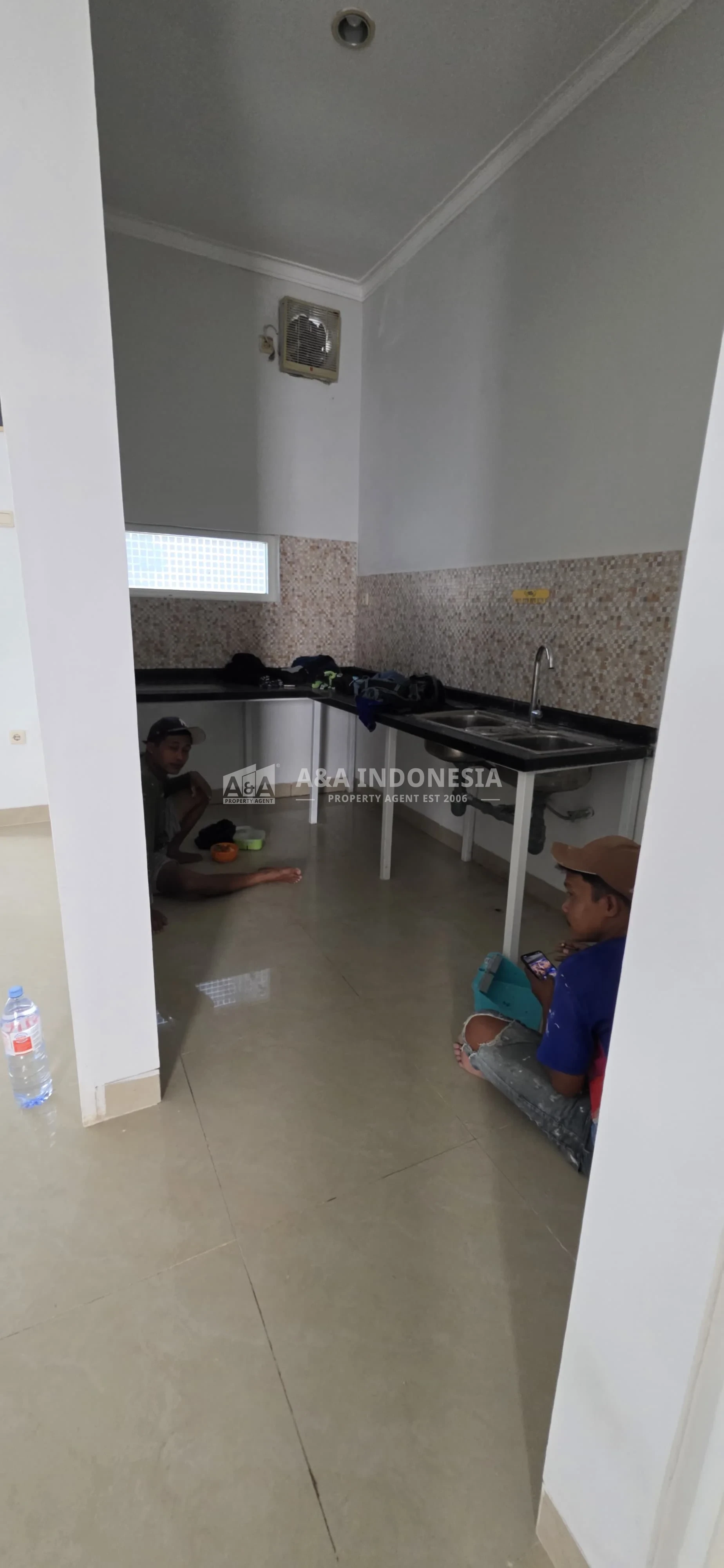 Disewakan Rumah 2 Lantai Bumi Marina Mas Tengah Keputih Surabaya Timur - Thumbnail 8