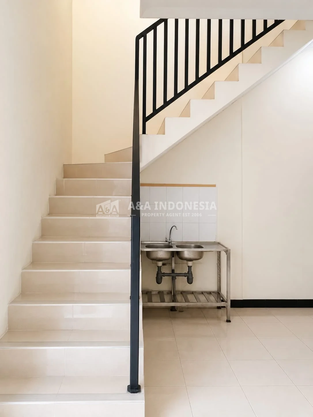 Dijual Rumah Minimalis di Woodland Citraland, Surabaya Barat - Thumbnail 5