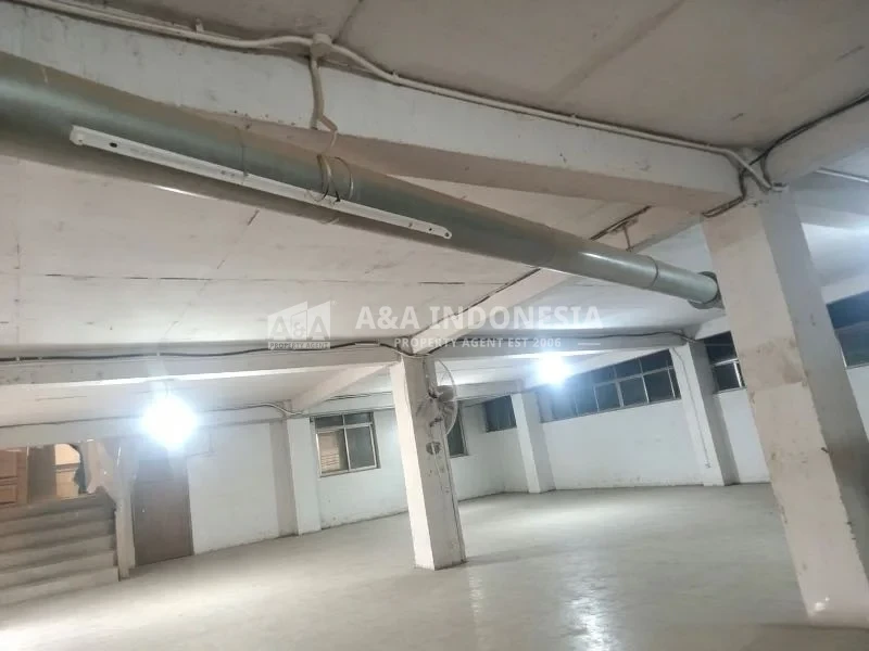 Dijual Gudang Besar Kedinding Tengah Surabaya Timur - Thumbnail 3