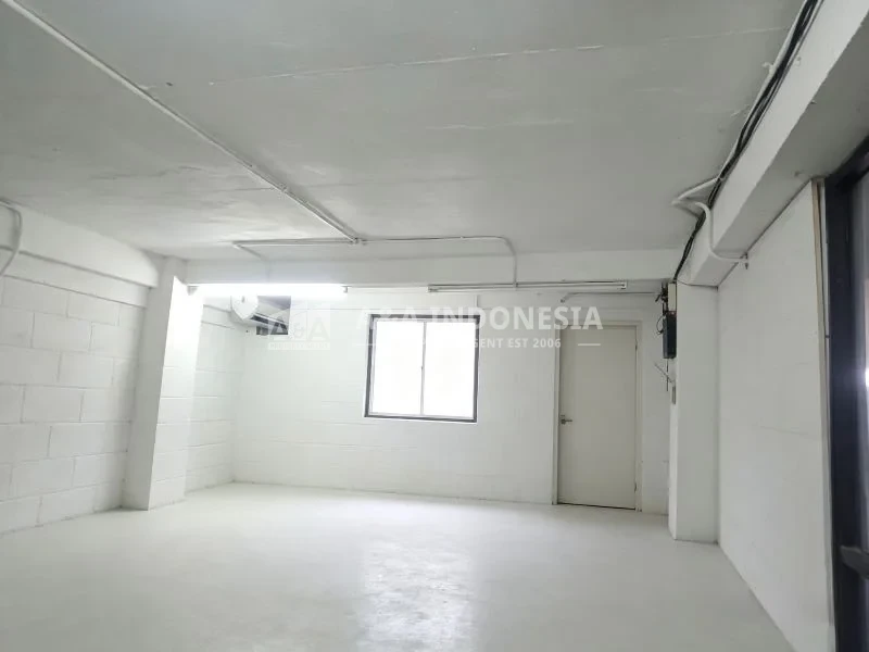 Dijual Gudang Besar Kedinding Tengah Surabaya Timur - Thumbnail 5