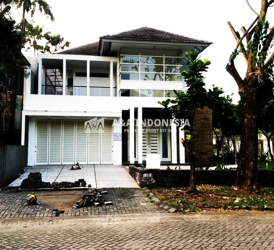 Dijual Rumah Mewah Lokasi Strategis Siap Huni Diamond Hill Citraland Surabaya Barat