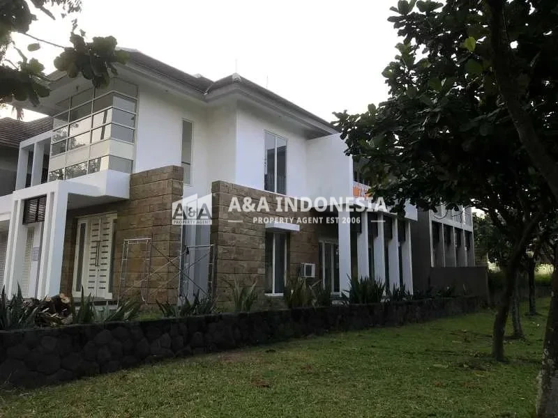 Dijual Rumah Mewah Lokasi Strategis Siap Huni Diamond Hill Citraland Surabaya Barat - Thumbnail 5