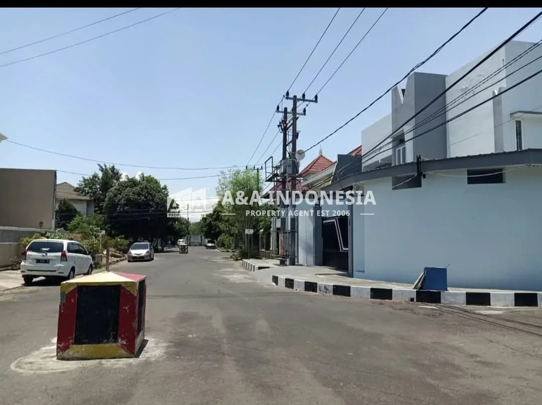Dijual Rumah Siap Huni Lokasi Strategis Hook Nginden Intan Timur Surabaya Timur - Thumbnail 2