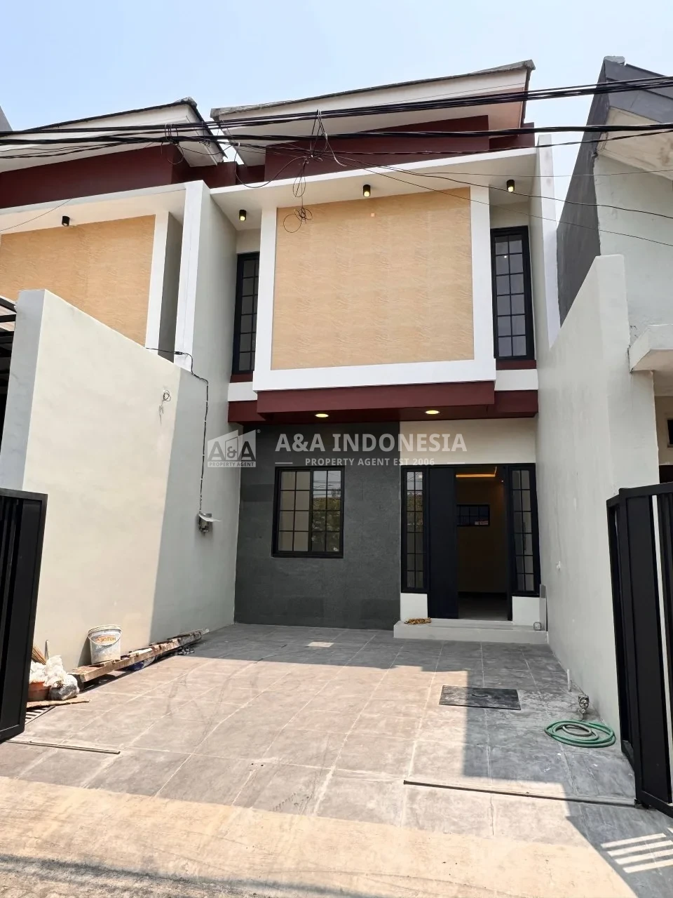 Dijual Rumah 2 Lantai Lokasi Strategis di Rungkut Harapan Surabaya Timur - Image 1
