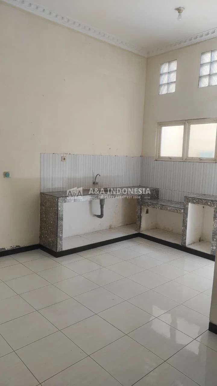 Disewakan Rumah 2 Lantai Pondok Candra Surabaya Timur - Thumbnail 5