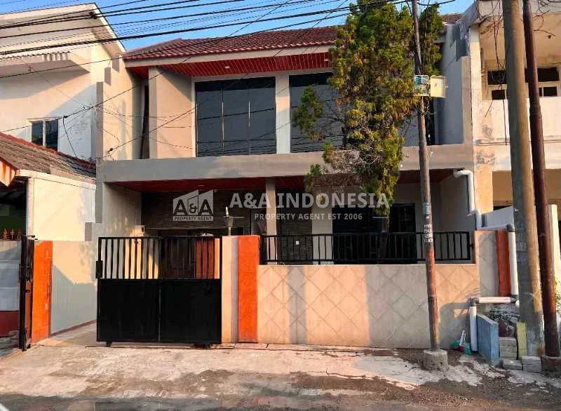 Dijual Rumah Baru Renovasi, Lokasi Strategis di Perumahan Nginden Intan Timur Surabaya Timur