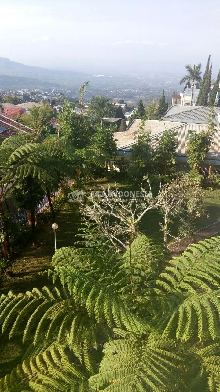 Dijual Villa Mewah 3 Lantai di Tretes - Mountain View & City View - Thumbnail 6