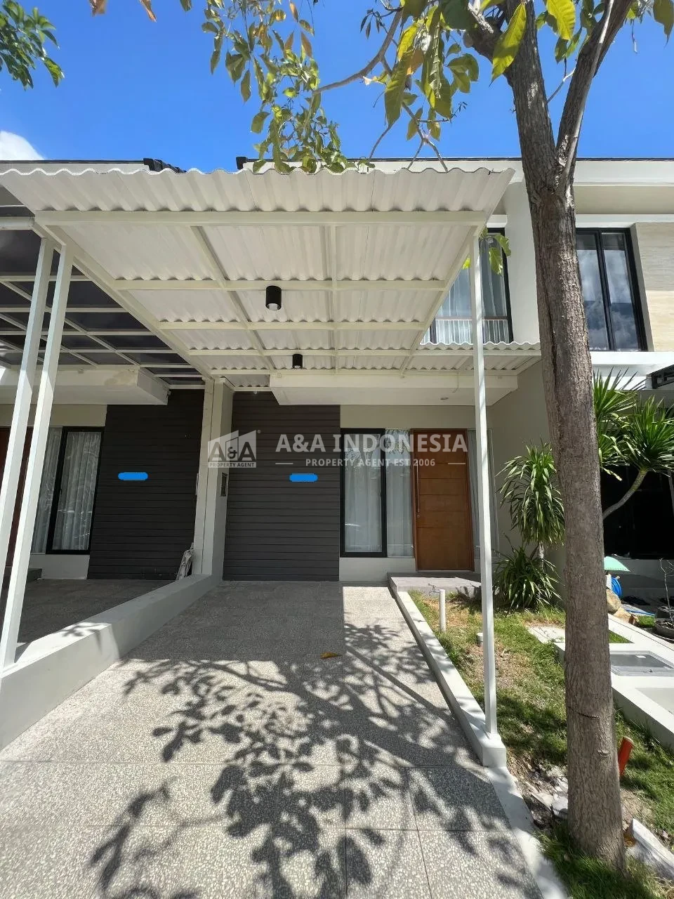 Dijual Rumah Lokasi Strategis NorthwestLake Turkana Deluxe Full Furnished Citraland Surabaya Barat - Thumbnail 2