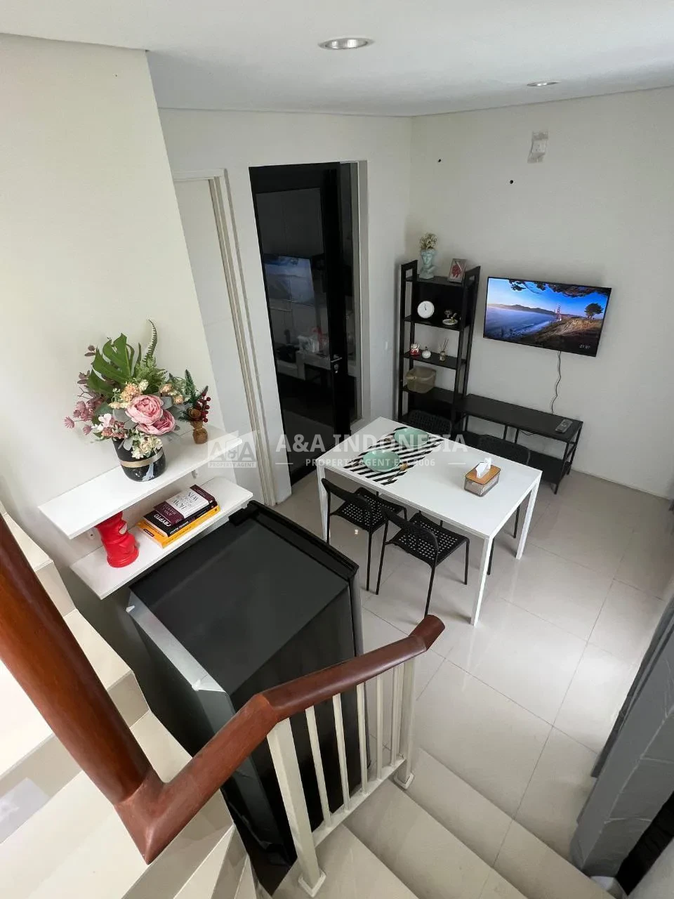 Dijual Rumah Lokasi Strategis NorthwestLake Turkana Deluxe Full Furnished Citraland Surabaya Barat - Thumbnail 5