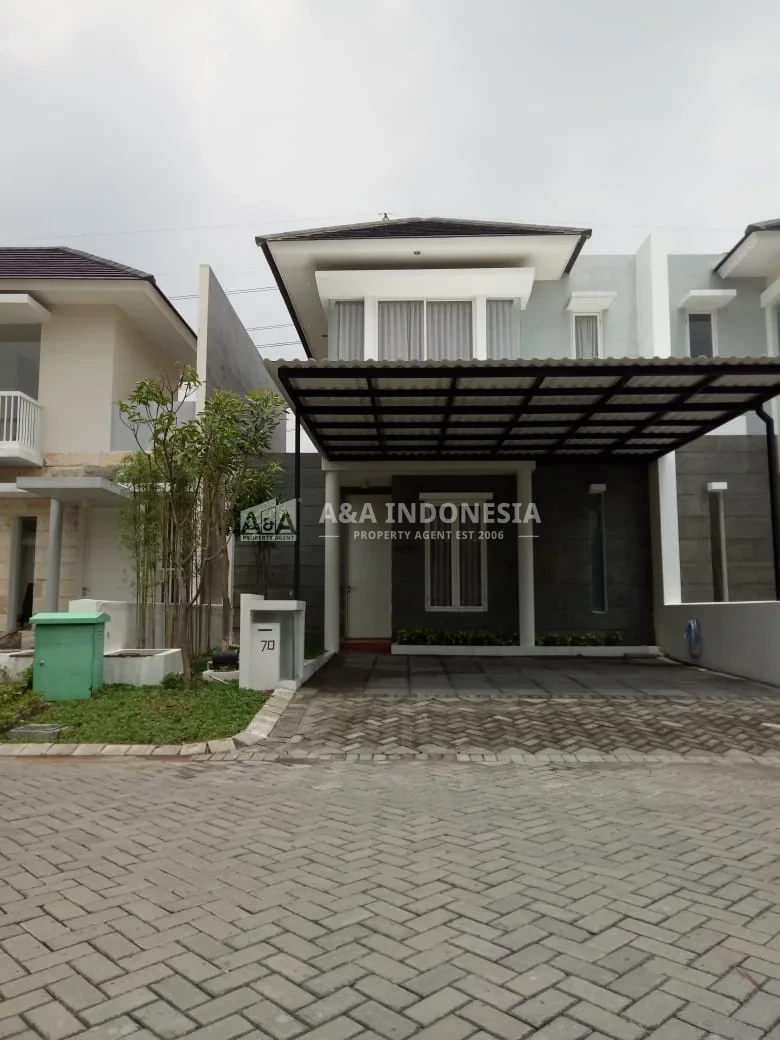 DIJUAL / DISEWAKAN Rumah siap huni di kawasan Royal Residence, Surabaya Barat - Image 1