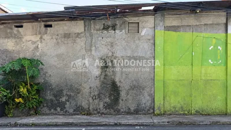 Dijual Rumah untuk lahan parkir strategis di Petemon, Surabaya Pusat - Image 1