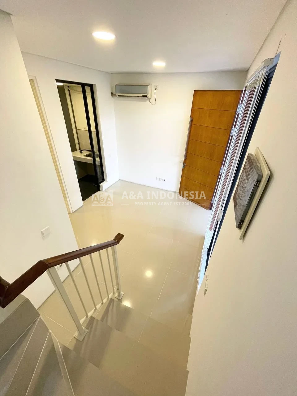 Dijual Rumah Baru Full Renovasi 2 Lantai Northwest Hill Citraland Surabaya – SHGB, Siap Huni - Thumbnail 3