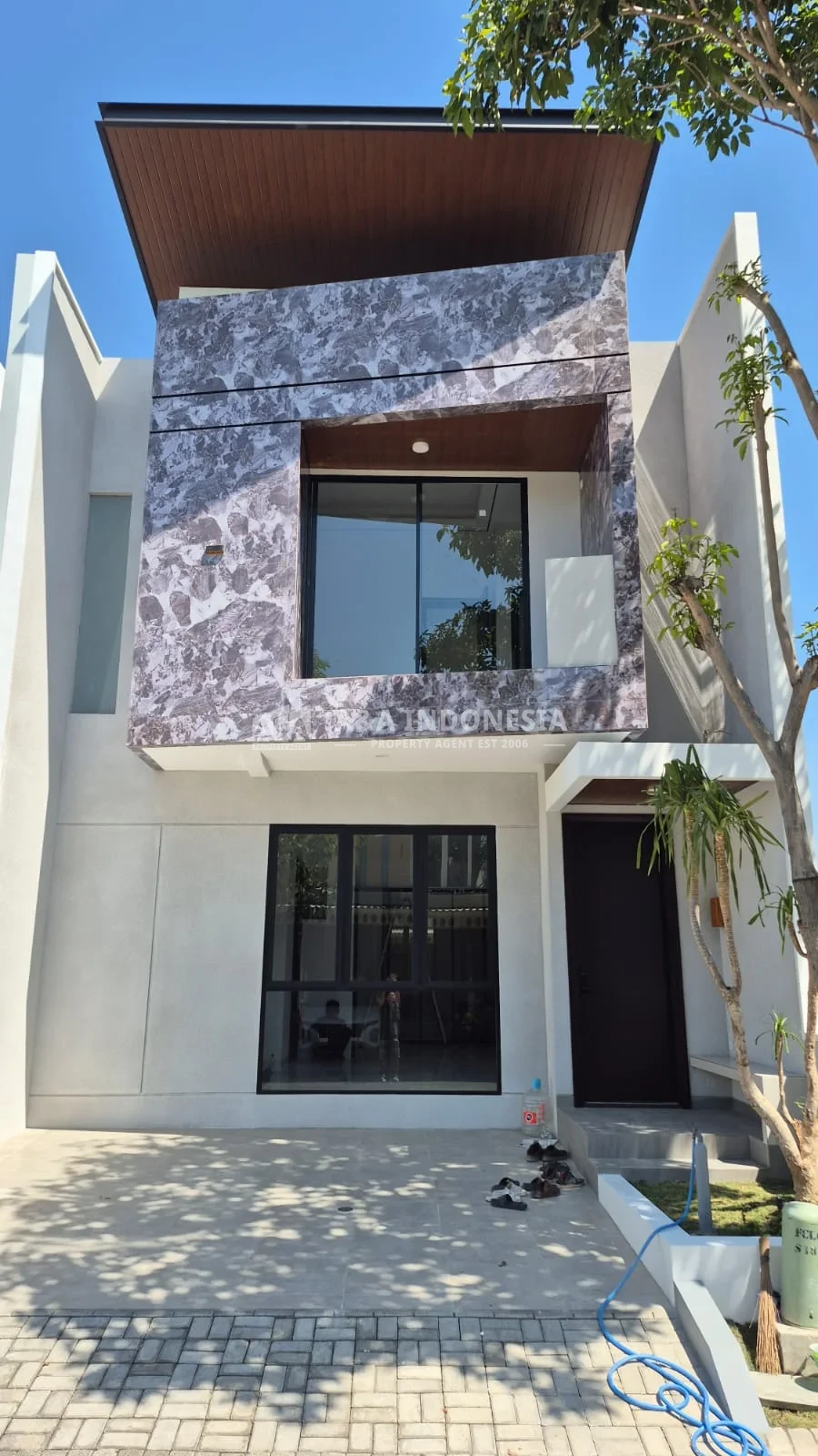 Jual Rumah 2 Lantai Baru Gress Taman Puspa Raya Lokasi Premium Citraland Surabaya - Image 1