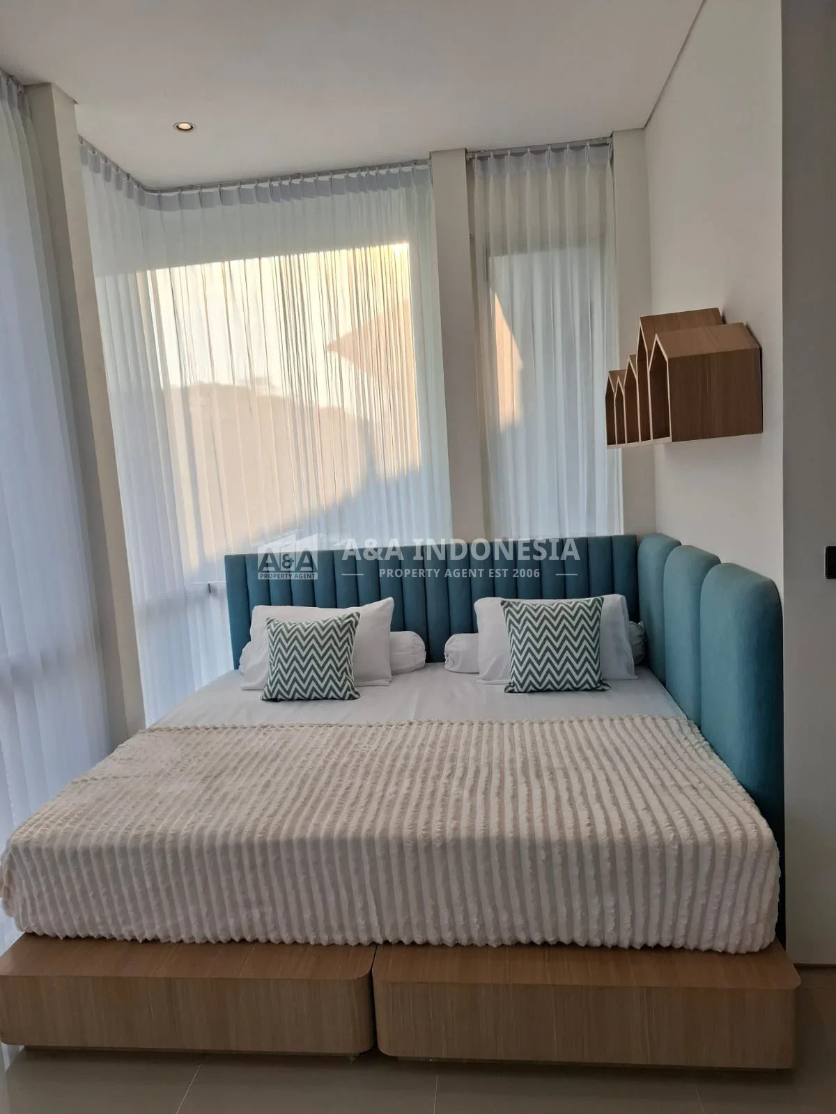 Dijual Rumah Baru Renovasi Full Furnished dengan Kolam Renang di Bukit Golf International Citraland - Thumbnail 6