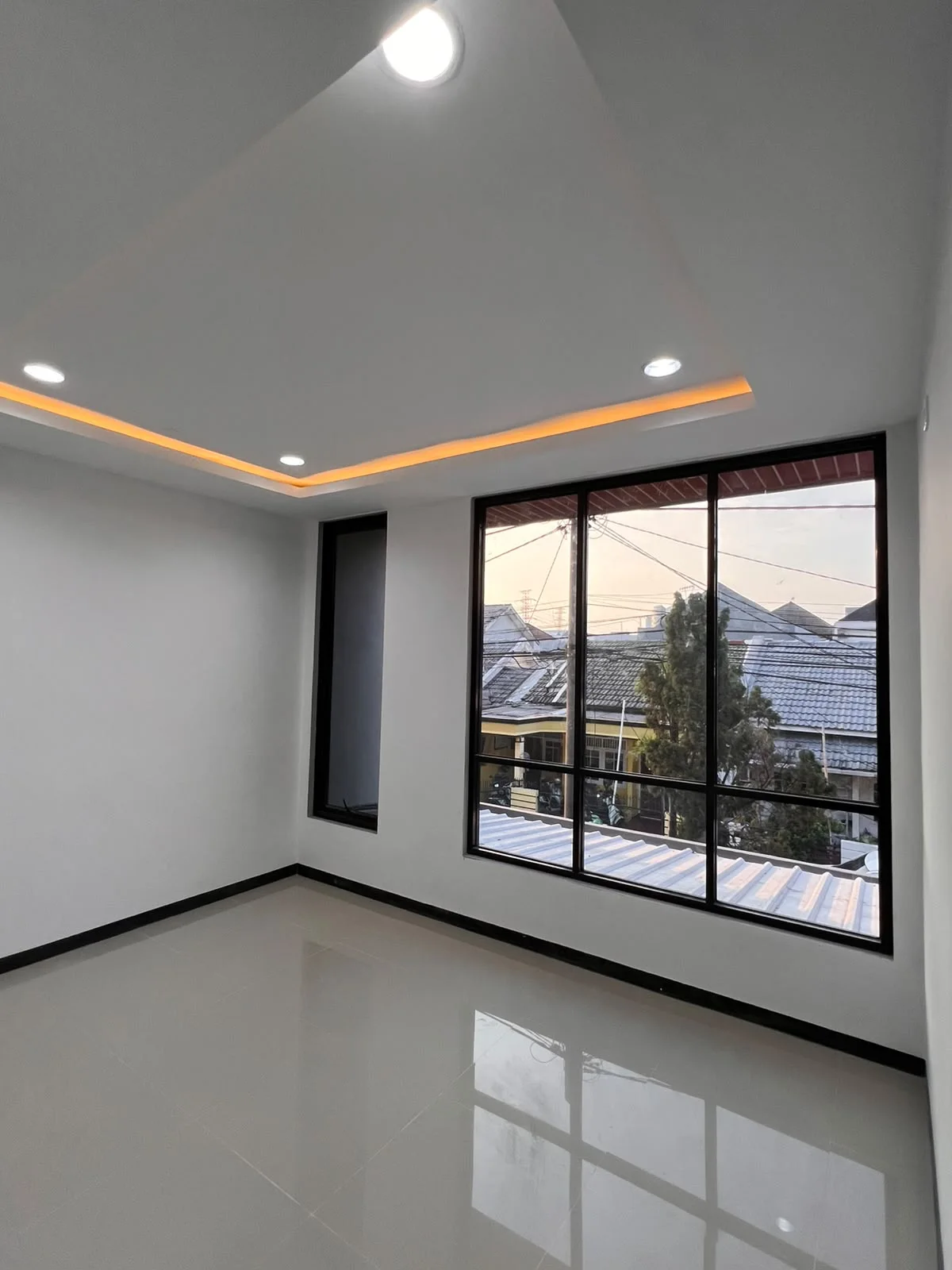 Jual Murah Rumah 2 Lantai Minimalis Nginden Intan Timur Lokasi Strategis Surabaya - Thumbnail 4