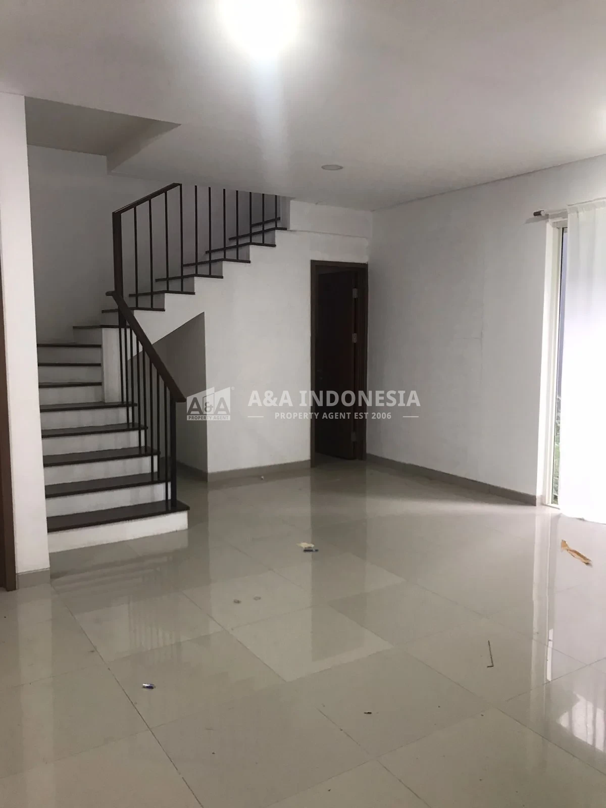 Jual Murah Rumah 2 Lantai Mewah Graha Natura Lokasi Strategis Lontar Surabaya - Thumbnail 7