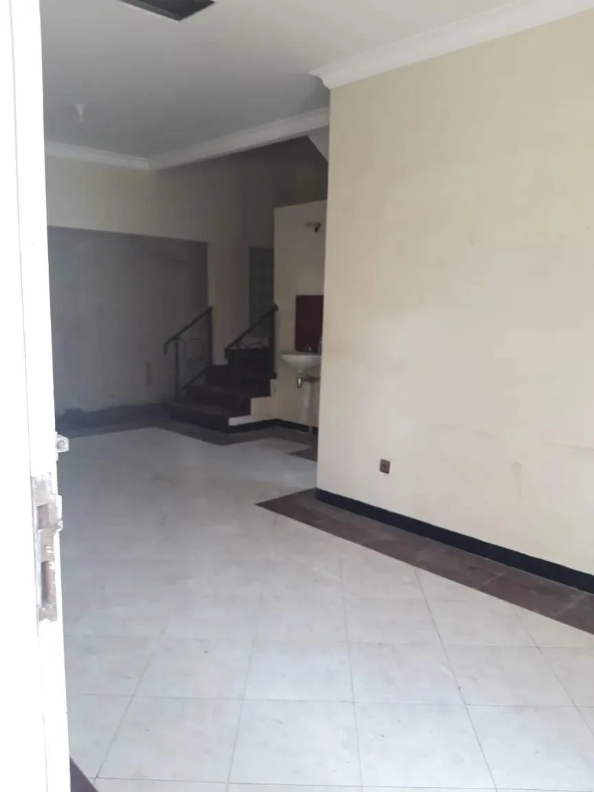 Dijual Rumah Baru 1 Lantai Jarang Ada di Nirwana Eksekutif Surabaya Timur - Thumbnail 2