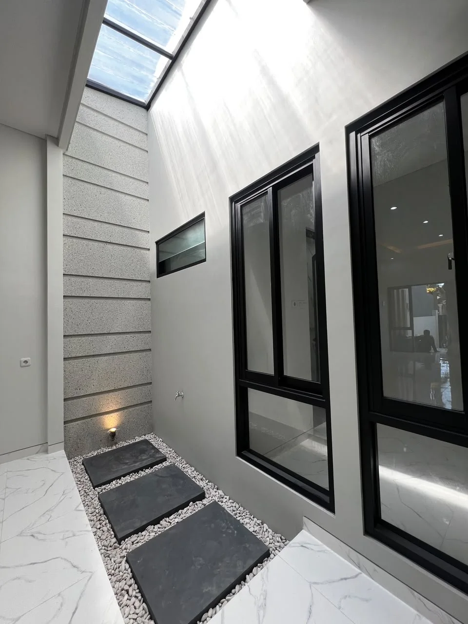 Dijual Rumah Baru 1 Lantai Jarang Ada di Nirwana Eksekutif Surabaya Timur - Thumbnail 6