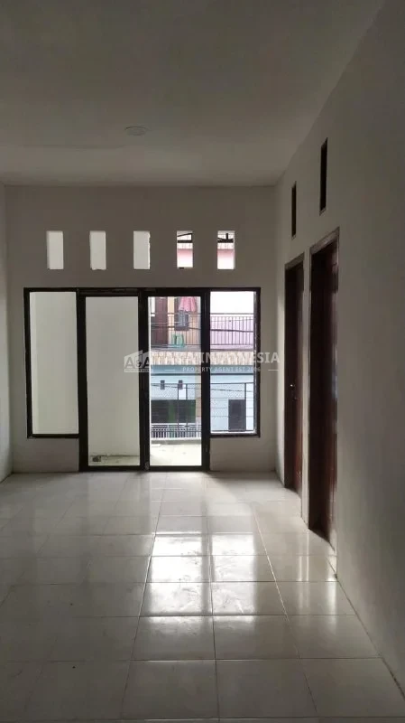 Dijual Rumah Siap Huni di Jalan Medayu Utara Rungkut Surabaya Timur - Thumbnail 3
