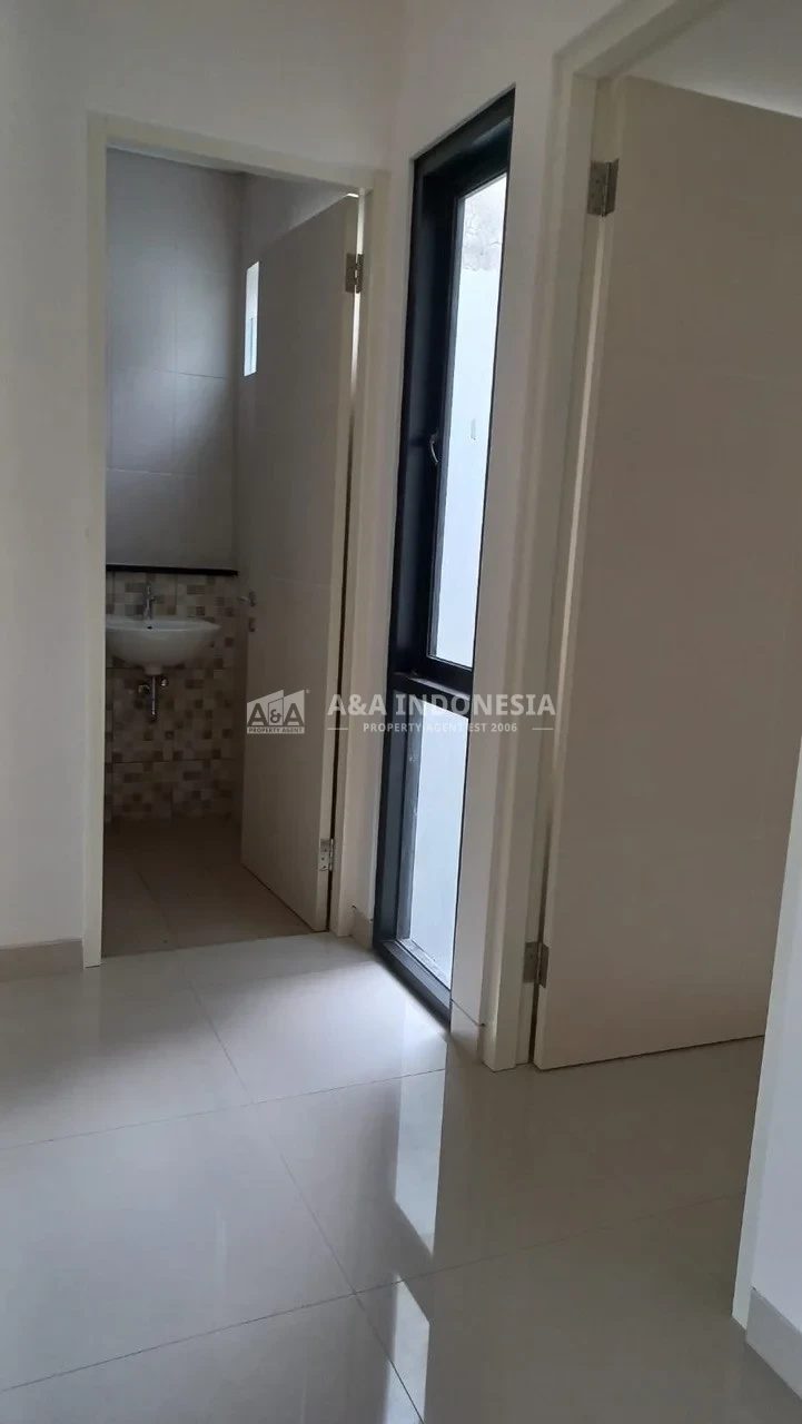 DIJUAL RUMAH BARU DI RUNGKUT MENANGGAL SURABAYA TIMUR - Thumbnail 3