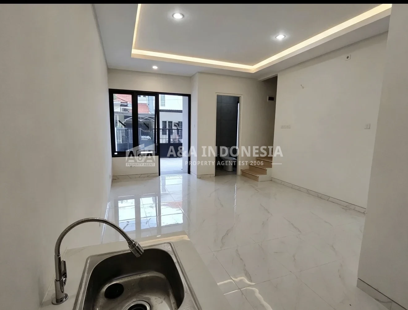 Dijual Rumah Baru Minimalis 2 Lantai Mulyosari Utara Surabaya Timur Free Kanopi - Thumbnail 2