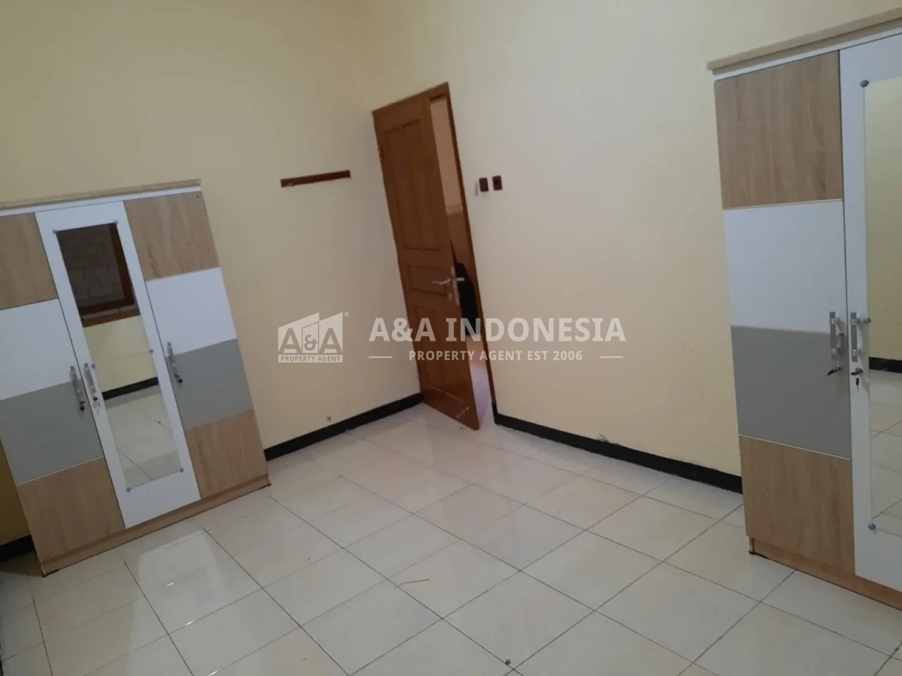 DIJUAL RUMAH SIAP HUNI DI GRIYA KEBRAON SURABAYA BARAT - Thumbnail 5