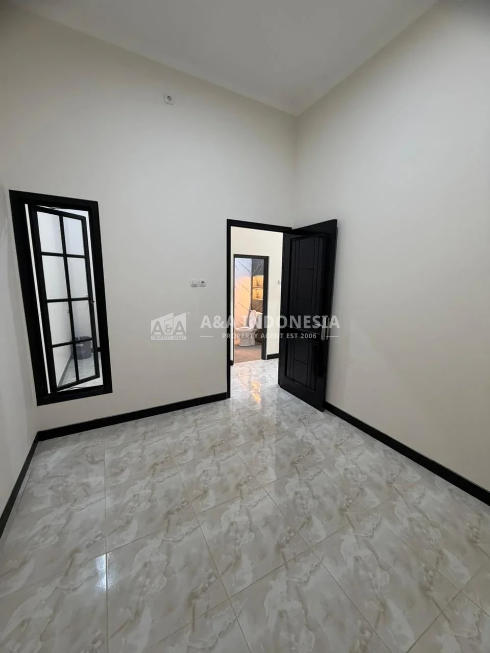 Jual Murah Rumah Baru 1 Lantai Siap Huni Kemlaten Lokasi Strategis Surabaya - Thumbnail 4