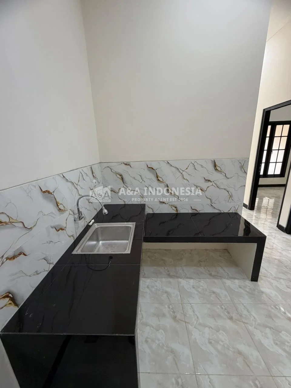 Jual Murah Rumah Baru 1 Lantai Siap Huni Kemlaten Lokasi Strategis Surabaya - Thumbnail 6