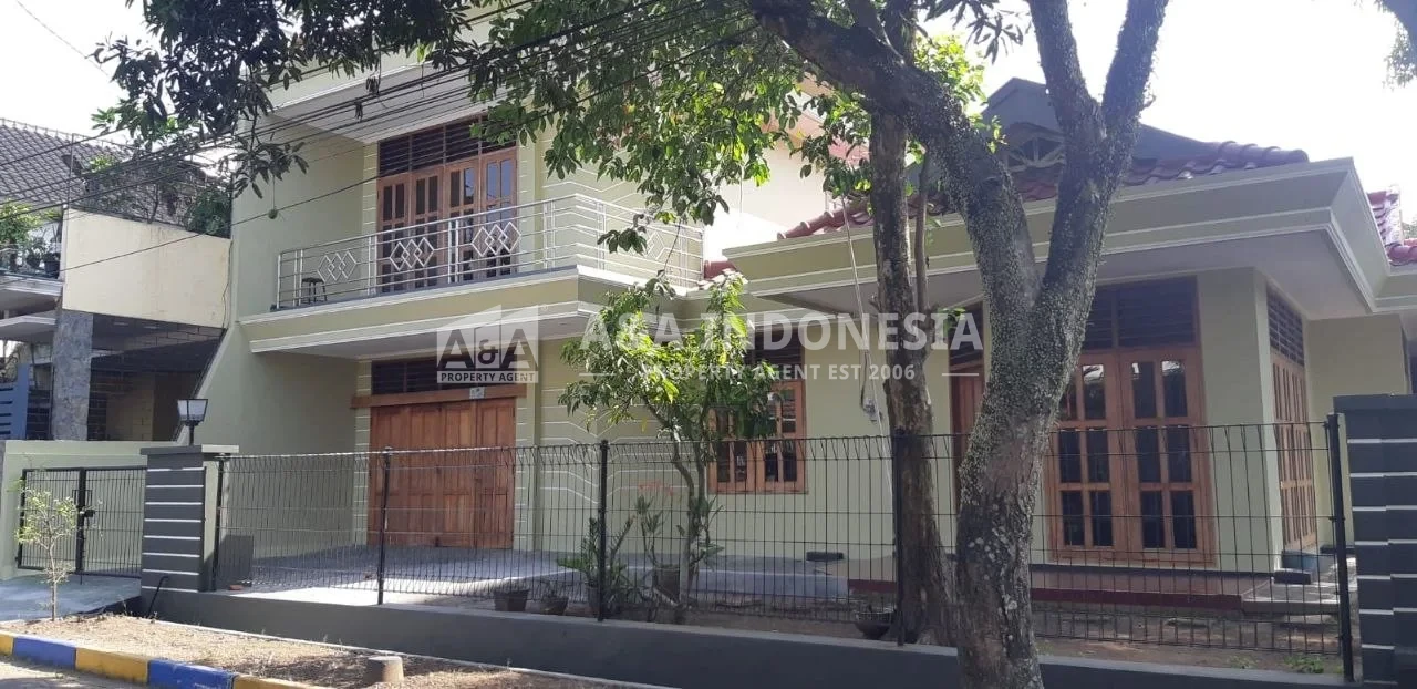 Dijual Rumah Bagus Dan Terawat Siap Huni Lokasi Strategis Pondok Blimbing Indah (Araya) Malang - Image 1