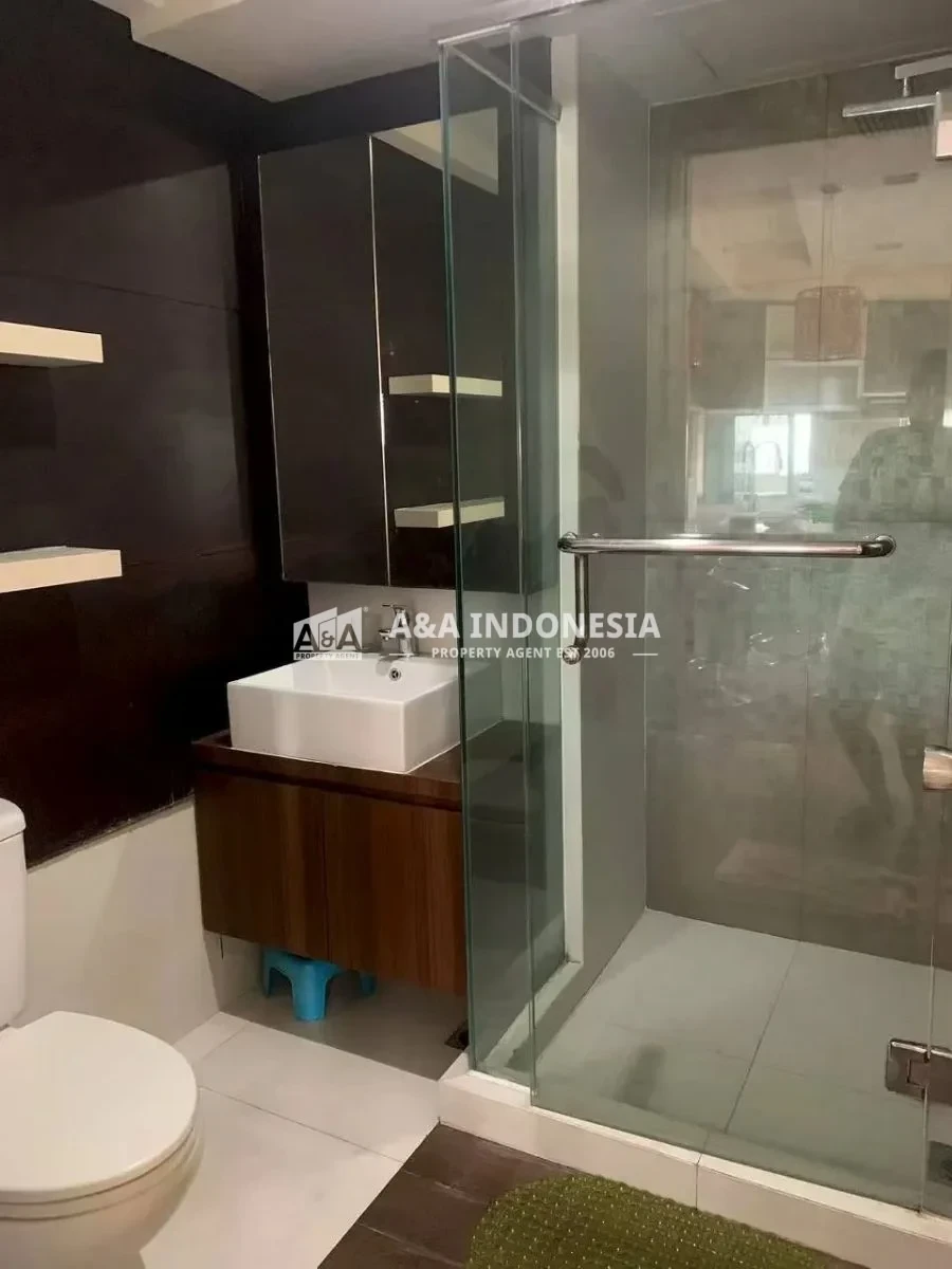Disewakan Apartemen Lokasi Strategis Waterplace Tower C Surabaya Barat - Thumbnail 2