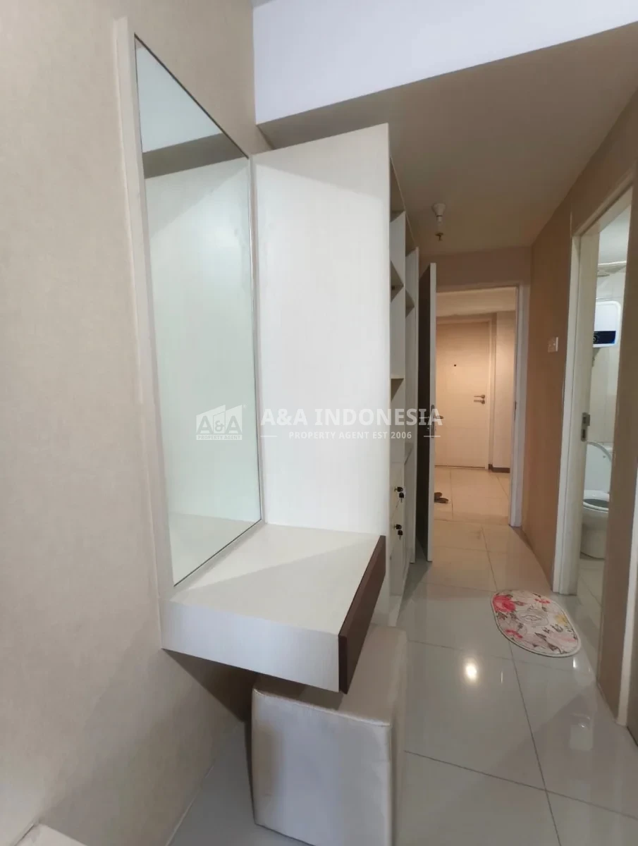 Disewakan Apartemen Orchard Surabaya Barat  Fully Furnished View City - Thumbnail 2