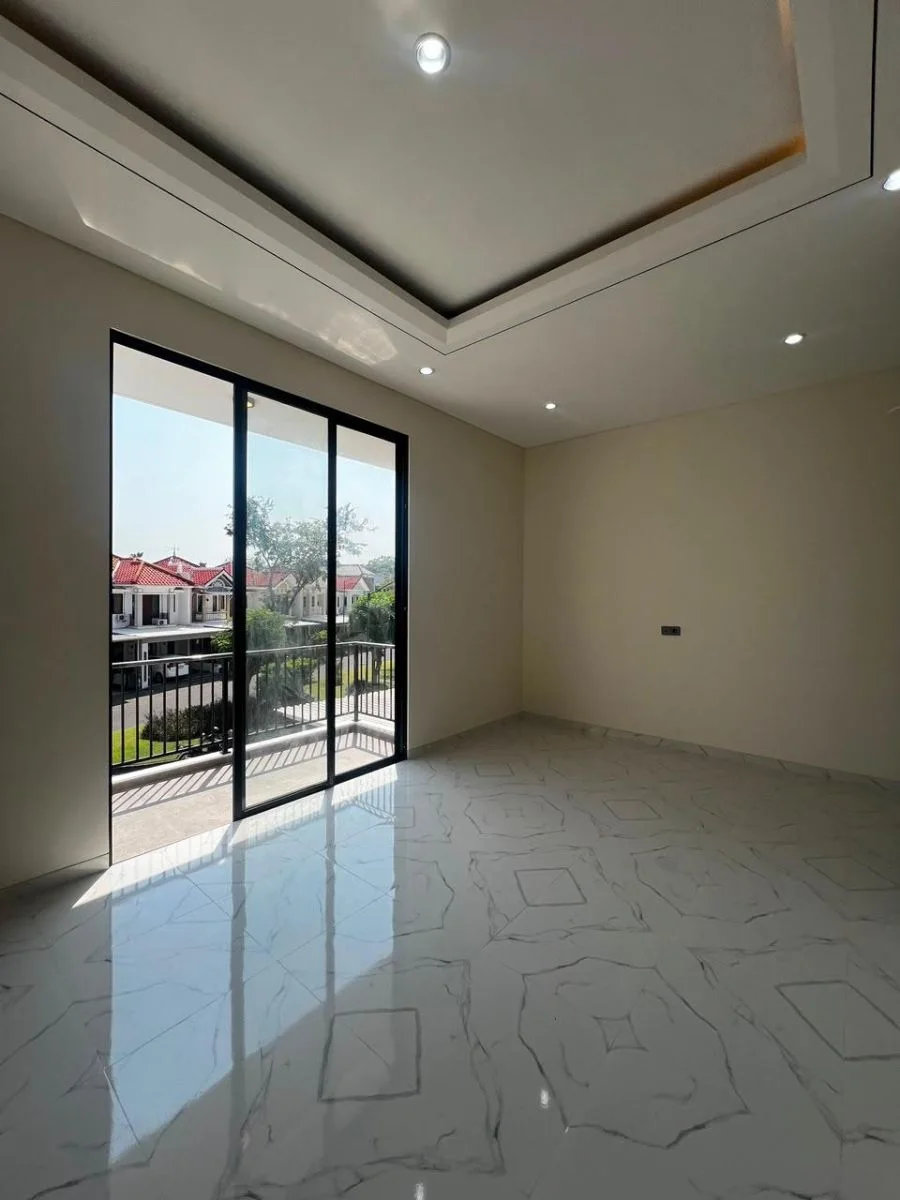 Dijual rumah baru 2 lantai dengan desain minimalis di kawasan Sorento Pakuwon City - Thumbnail 2