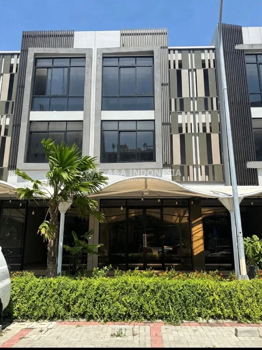 Disewakan Ruko Beverly Pakuwon City Surabaya Timur - Image 1