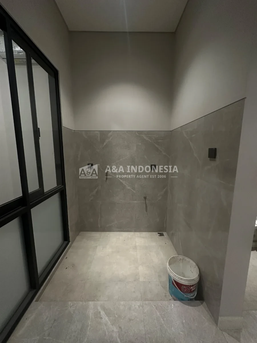 Dijual Rumah 3 Lantai Royal Residence Surabaya Barat - Thumbnail 6