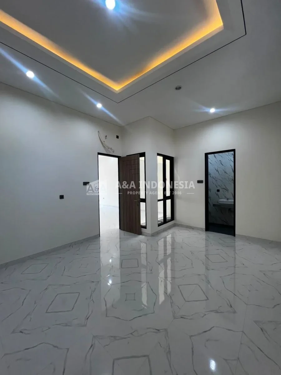 Dijual rumah baru Lokasi Strategis 2 lantai minimalis Sorento Pakuwon City - Thumbnail 3