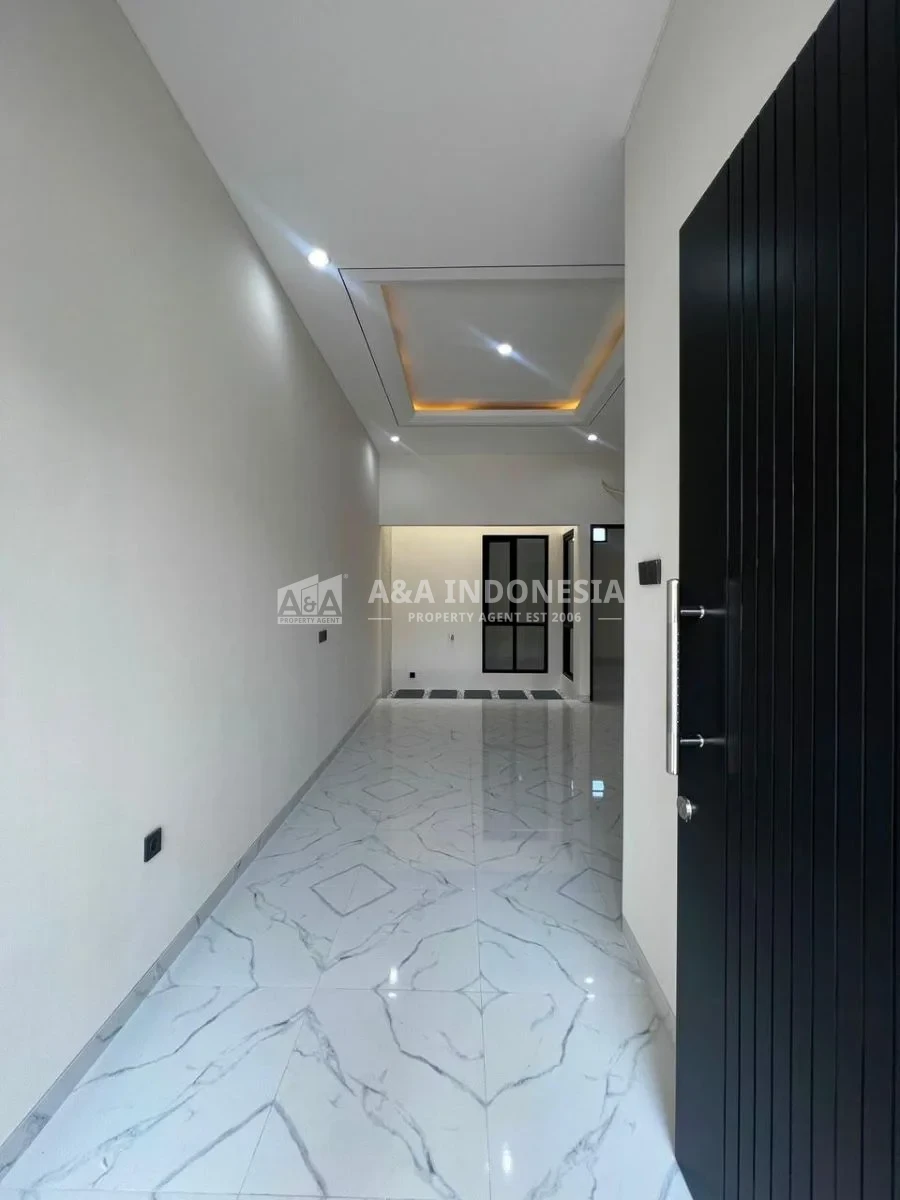 Dijual rumah baru Lokasi Strategis 2 lantai minimalis Sorento Pakuwon City - Thumbnail 7