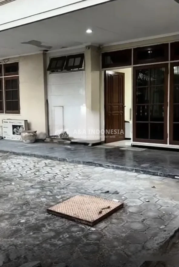 Dijual Rumah 2 Lantai Wisma Permai Surabaya Timur Dekat Galaxy Mall – Bisa untuk Usaha/Kantor - Thumbnail 3