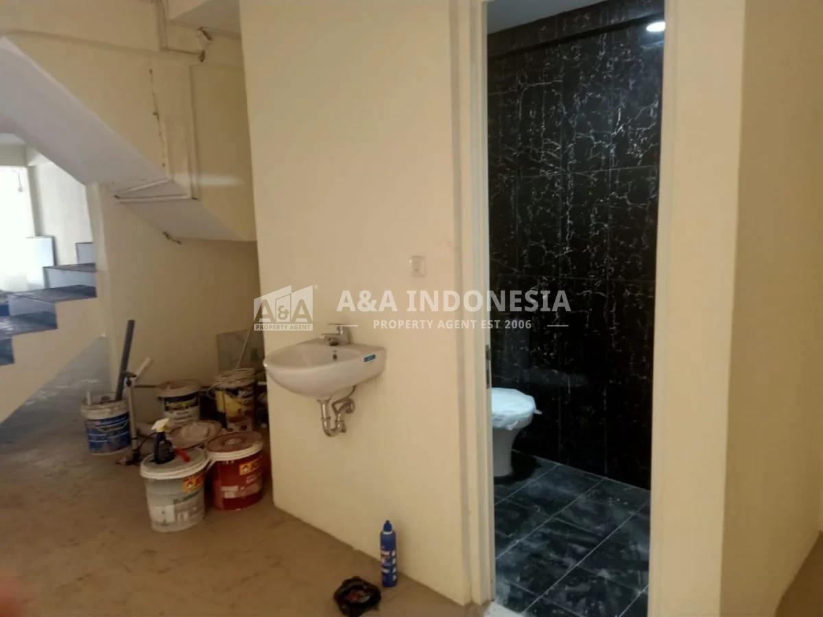 Dijual/Disewakan Ruko Minimalis di Babatan Permai Surabaya Utara - Thumbnail 3