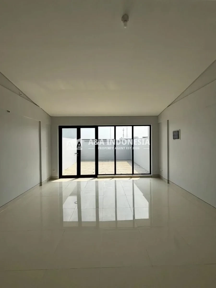 Disewakan Ruko One Arcade Lokasi Strategis Tipe Attic Citraland Surabaya Barat - Thumbnail 3