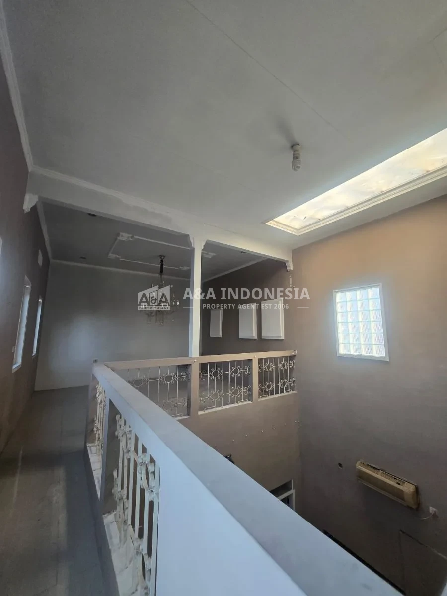 Dijual/Disewakan Rumah Usaha Nol Jalan Raya Lokasi Pusat Bisnis Ramai Di Darmo Baru Surabaya Barat