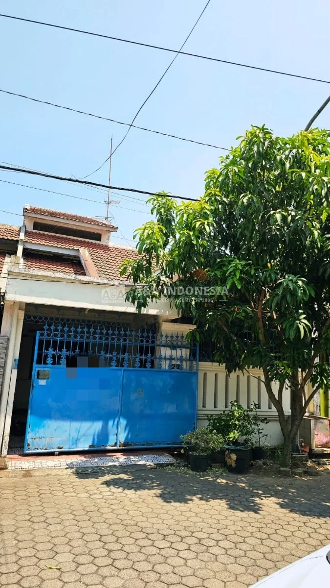 Dijual Rumah 1½ Lantai Lokasi Taman Pondok Indah Surabaya Barat