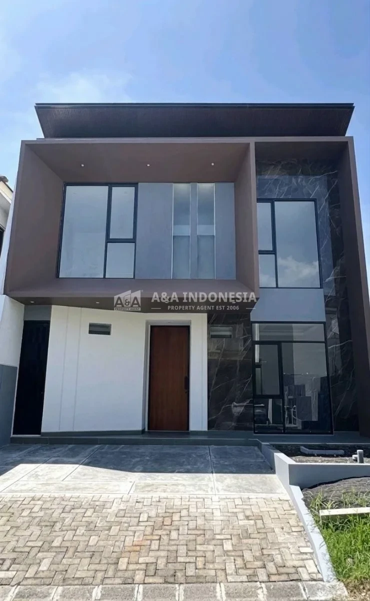 Jual Rumah Mewah Baru Woodland Lokasi Premium Citraland Surabaya - Thumbnail 4