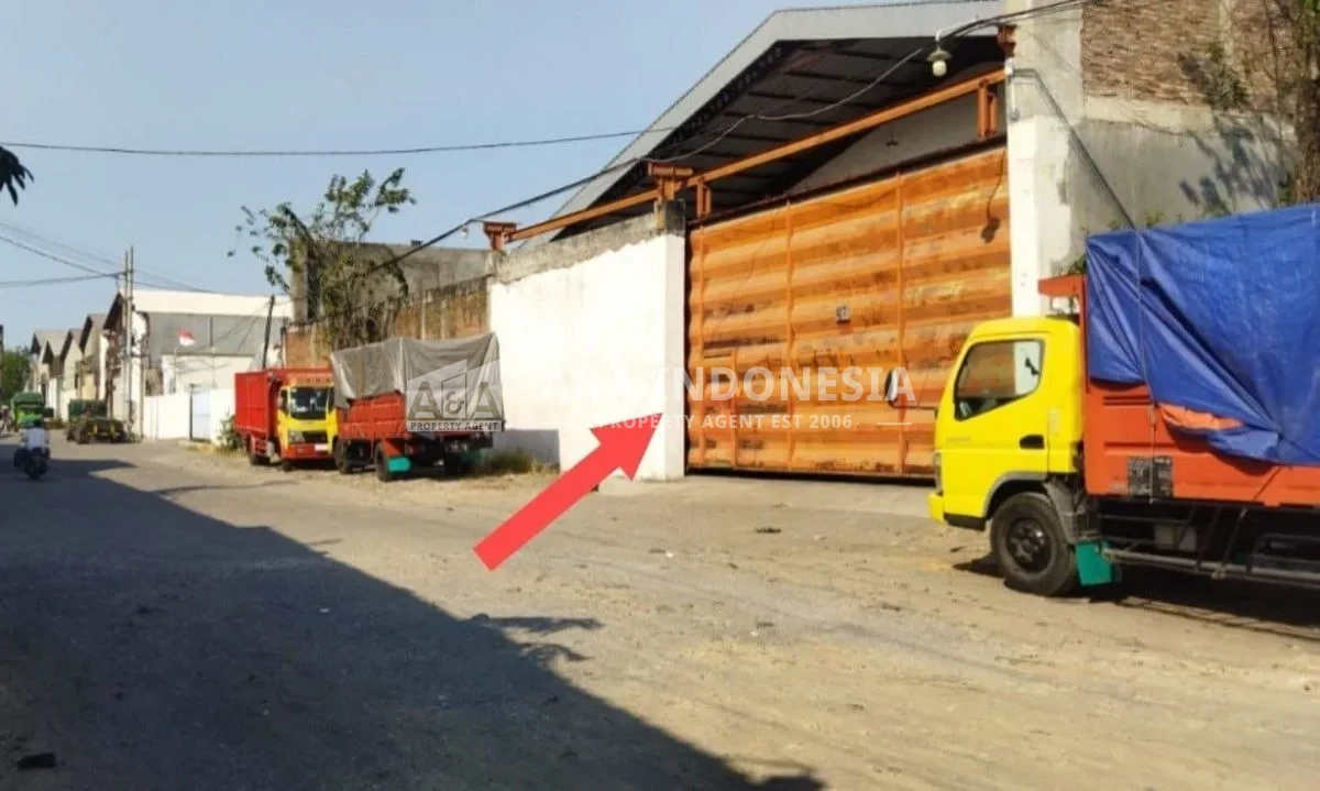 Dijual Gudang Lelang HOT ITEM Lokasi Strategis Dekat Tol Best Deal Margomulyo Permai Surabaya Barat - Image 1