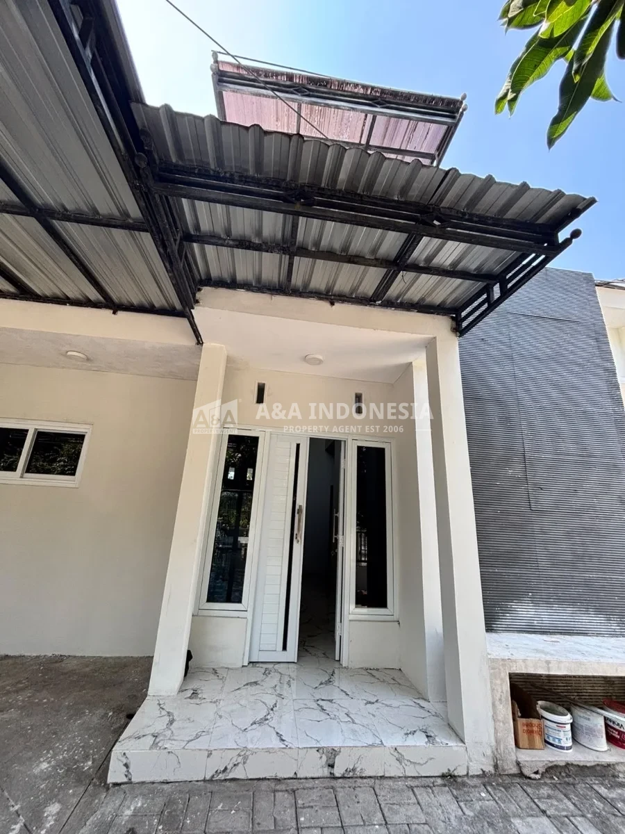Dijual Rumah 1,5 Lantai Di Kawasan Perumahan Green Hill Gresik - Thumbnail 2